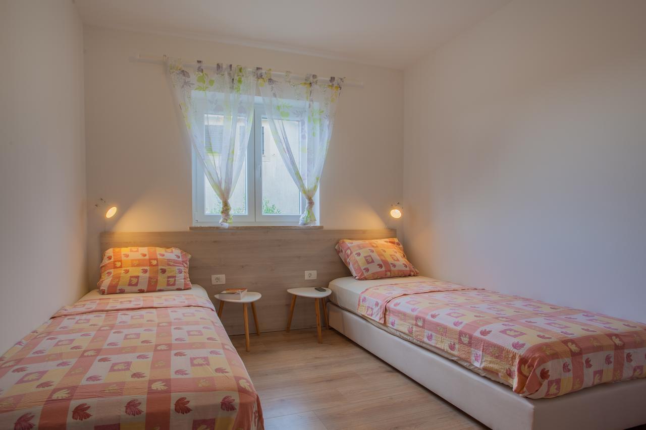 Apartments & Rooms Klemenc Cres Dış mekan fotoğraf